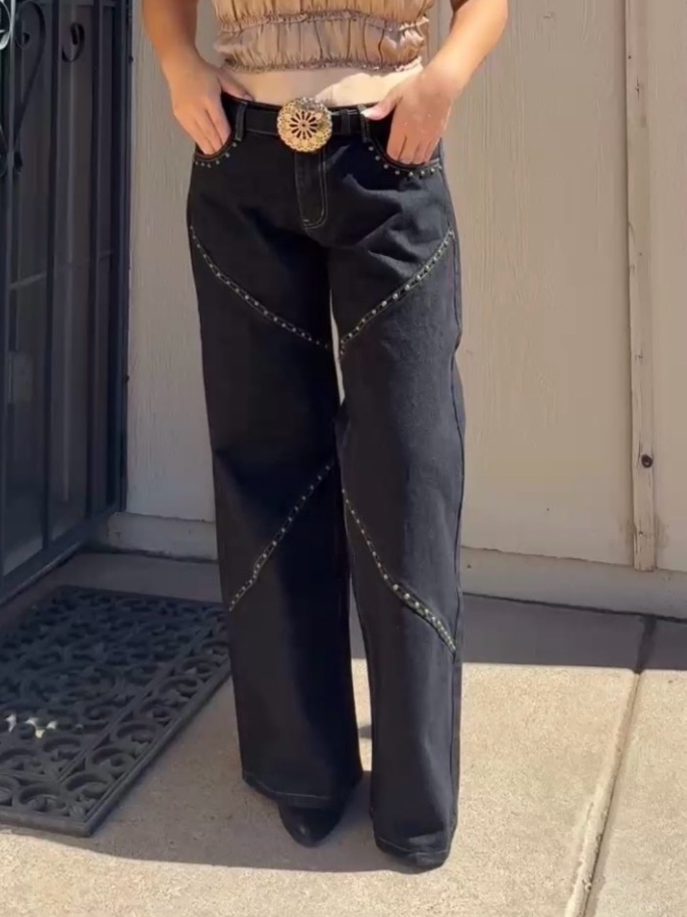 Western Black Women's Wide-Leg Jeans - Stud-Detail Design - Picture 9 of 11
